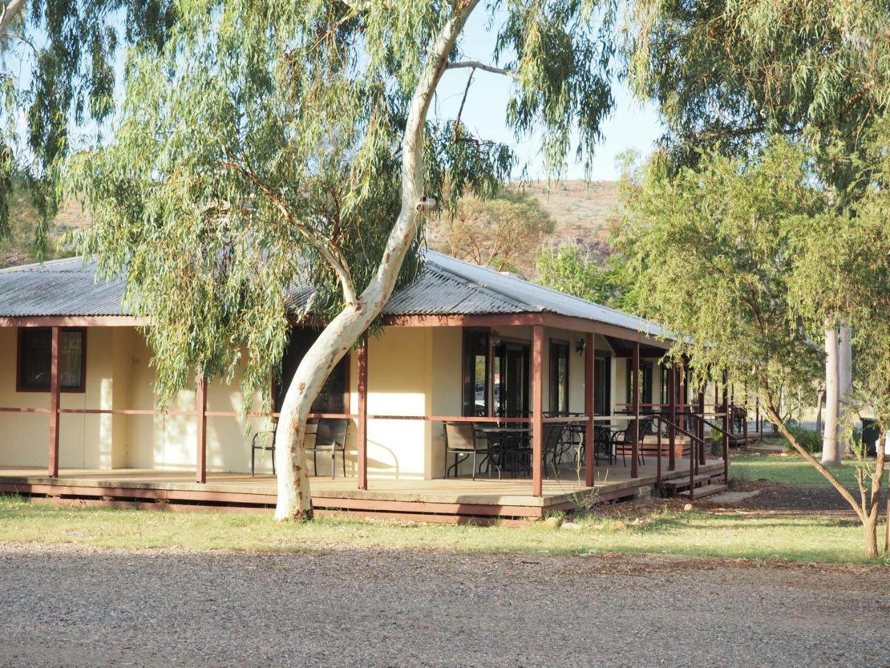 אליס ספרינגס Heritage Caravan Park מראה חיצוני תמונה