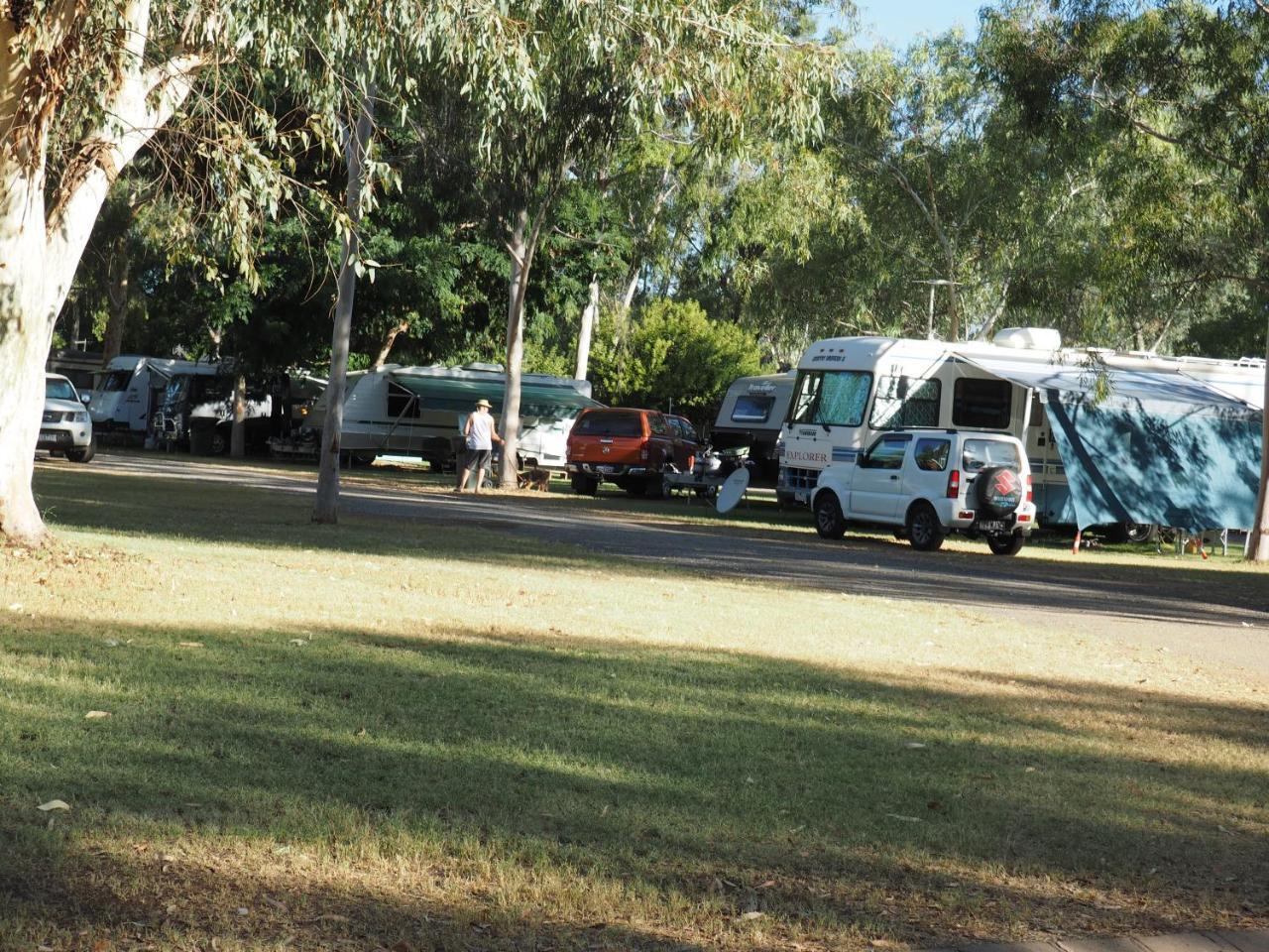 אליס ספרינגס Heritage Caravan Park מראה חיצוני תמונה