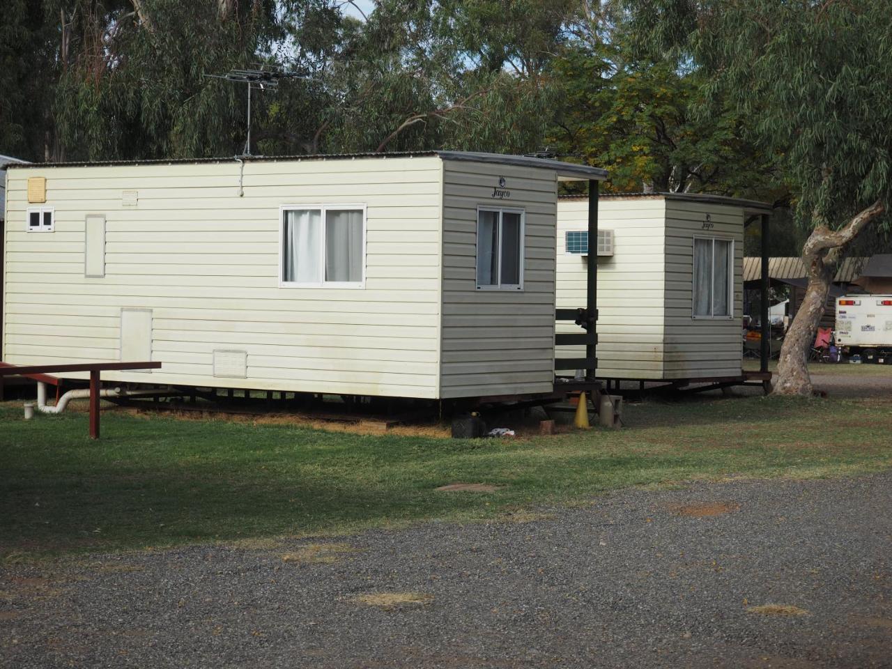 אליס ספרינגס Heritage Caravan Park מראה חיצוני תמונה